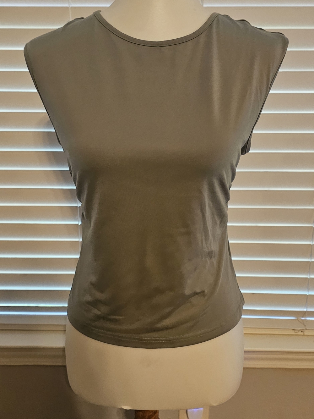 SHEIN Olive Crew Neck Sleeveless Tank